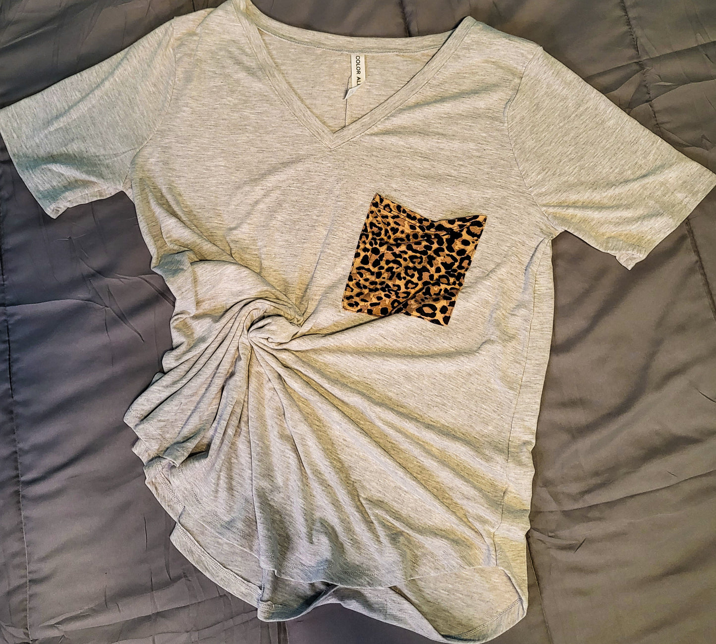 Liza Leopard-Pocket Top